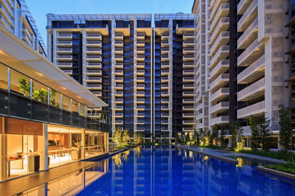 Lakefront Residences Condominium Pool